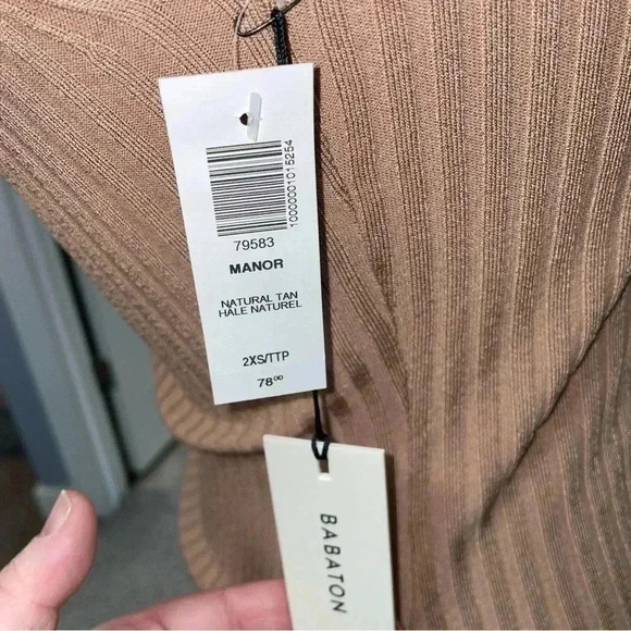 Aritzia -  Babaton Manor Sweater - Ribbed Tank - Picture 8 of 8